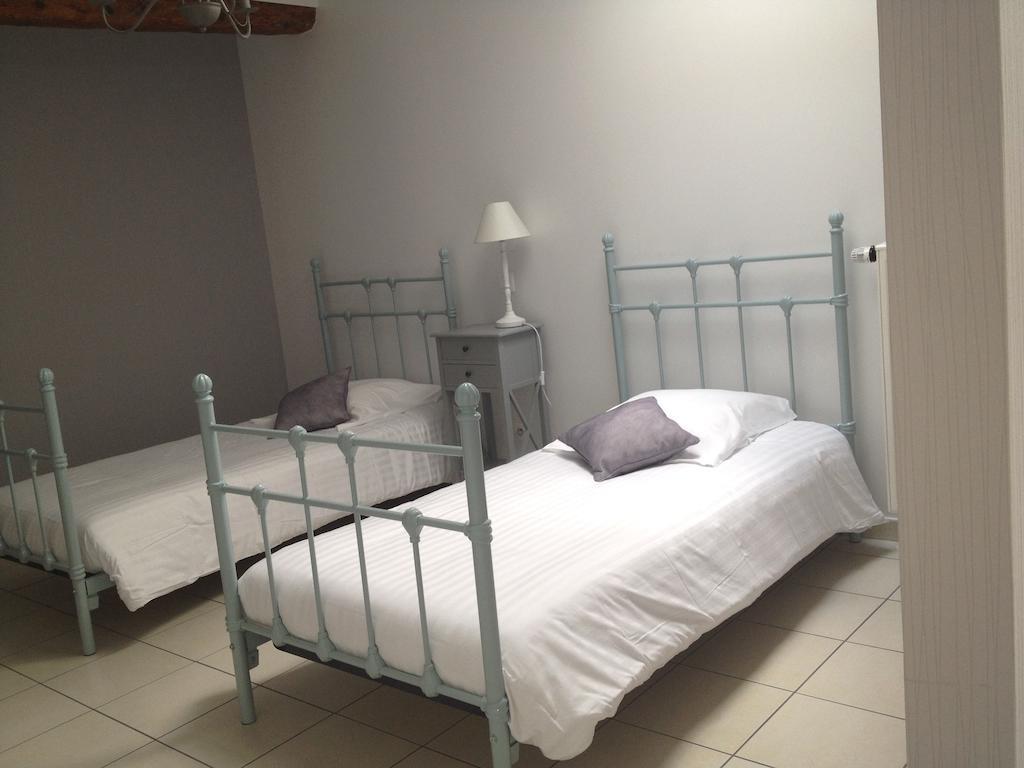 Ferme De Villeray-Chambre D'Hotes Saint-Pierre-du-Perray Room photo